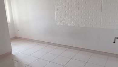 Jual Unit Apartemen Siap Ditempati 2BR Semi Furnished Good Condition