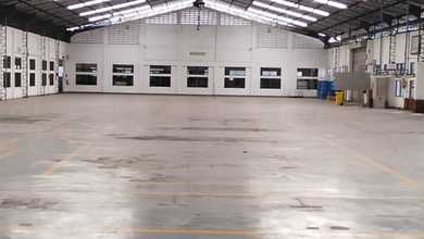 Gudang Strategis, siap dipakai untuk komersial di bantar Gebang Bekasi  Harga Nego