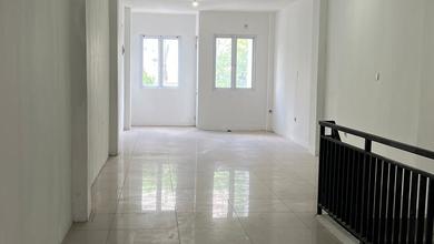 DISEWAKAN CEPAT RUKO Pluit  JALAN RAYA DUA ARAH Luas 4x25 3,5lantai