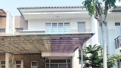 Rumah Bagus 2 Lantai Greenlake City Cluster Amerika Latin