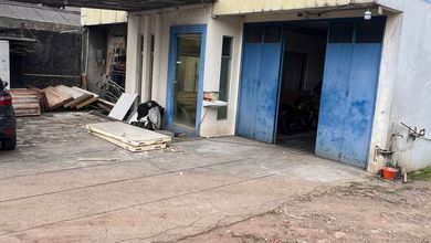 Disewakan bangunan komersial kantor dan gudang furnished strategis di rawalumbu bebas banjird