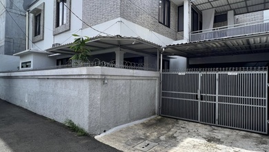 Dijual rumah Mewah di Tebet, Jakarta Selatan - LT 197m²