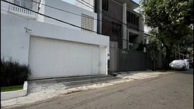 Hunian Mewah di Kawasan Kebayoran Baru, Jakarta Selatan, LB 540m², Harga 14 Miliar