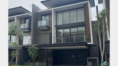 Rumah Area Luxury BSD, Tangerang Selatan - Harga Menarik 15,7 Miliar