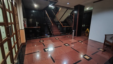 Gedung Kantor Lt 2.518 / Lb 2.198 M2 Lift 450 Kg di Pejaten, Jaksel