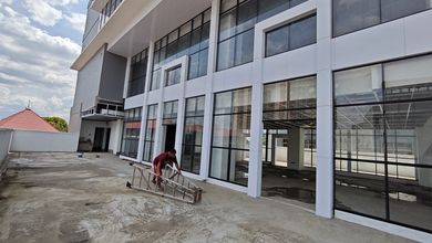 Gedung Baru Ada Lift 2 Unit Dekat Jatinegara, Jaktim | Cocok Untuk Rs, Kantor, Dll