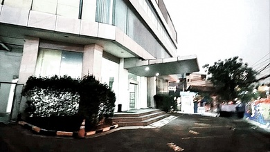Gedung 4 Lantai di Gunung Sahari, Jakarta Pusat