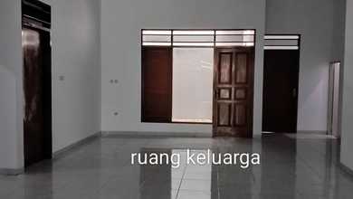 Disewakan Rumah Terjangkau di Taman Kencana, Jakarta Barat, LT 300m²