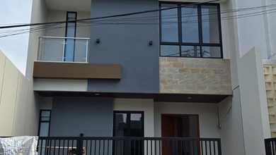 For Sale rumah Eksklusif di Meruya, Jakarta Barat - LT 126m²