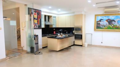 Rumah Area Luxury Setiabudi, Jakarta Selatan - Harga Terbaik 11 Miliar