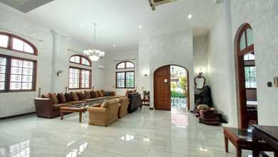 Rumah Nyaman untuk Disewakan di Menteng, Jakarta Pusat, Harga 104 Juta /bulan