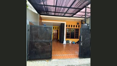 Rumah Favorit di Tebet, Jakarta Selatan, 3 KT, Harga 2,2 Miliar