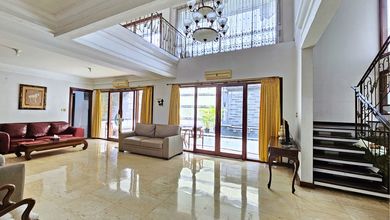 Rumah Area Luxury Senayan, Jakarta Selatan - Harga Menarik 35 Miliar