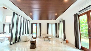 Rumah Siap Huni di Kuningan, Jakarta Selatan, LT 600m², Harga 1,3 Miliar /tahun