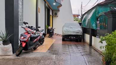 Jual Rumah Bagus Luas 315 m2 di Gunung Sahari, Jakarta Pusat
