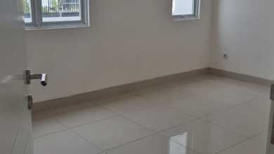 Kesempatan Rumah di Cakung, Jakarta Timur, LB 75m², Harga 1,75 Miliar