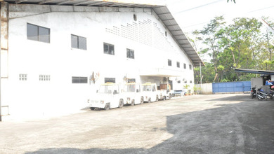 Gudang Siap Pakai di Jembatan Simpang Tujuh, Tangerang