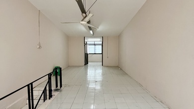 Disewakan Ruko Bagus Rapi 3 Lantai Di Ciplaz Klender Duren Sawit Jakarta Timur