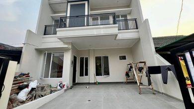 Rumah Baru Design Mandiri di Jalan utama Cluster Griyaloka BSD