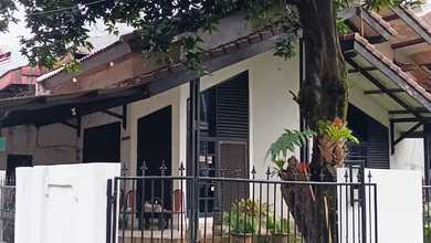 For Sale rumah Eksklusif di Kembangan, Jakarta Barat - LT 270m²