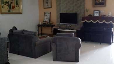 For Sale rumah Eksklusif di Kembangan, Jakarta Barat - LT 200m²