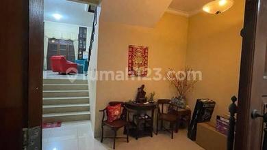 Hunian Elegan di Pantai Indah Kapuk, Jakarta Utara, 5 Kamar Tidur, LT 220m²