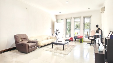 For Sale rumah Eksklusif di Puri Indah, Jakarta Barat - LT 160m²