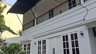 Kesempatan Langka, rumah Prestisius di Kuningan, Kuningan, LB 300m²
