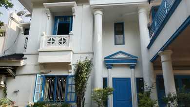 Rumah Elegan di Cibubur, Bekasi, 7 Kamar Tidur, LT 240m²