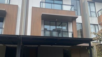 Hunian Elite di Kawasan BSD, Tangerang, LB 208m², Harga 7 Miliar