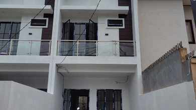 Jual Rumah Strategis di Meruya, Jakarta Barat - LT 64m²