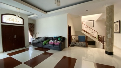 Penawaran Eksklusif, rumah Mewah di Jelambar, Jakarta Barat, LB 650m²