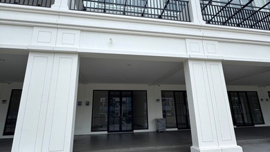 Disewakan Ruko Baru 3 Lantai Hadap Jalan di Gading Serpong