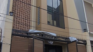 Rumah Elegan di Tambora, Jakarta Barat, 3 KT, LT 101m²
