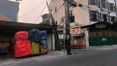 Jual Ruko Tua Tanah Sereal, 10x15m² Posisi Hook Lokasi Strategis Tepi Jalan Tanah Sereal Tambora, Jakarta Barat.#hamdan 