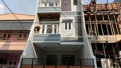 Hunian Prestisius di Kawasan Tomang, Jakarta Barat, LB 180m², Harga 3,39 Miliar