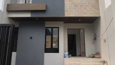 Kesempatan Langka, rumah Mewah di Taman Meruya, Jakarta Barat, LB 177m²