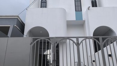 Hunian Mewah di Kreo, Tangerang, 4 KT, LT 138m²