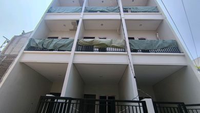 Jual Rumah Strategis di Duri Kepa, Jakarta Barat - LT 39m²