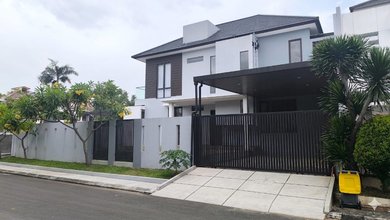 Rumah Elite di Kawasan Taman Meruya, Jakarta Barat, LB 328m², Harga 10 Miliar
