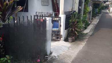 Dijual Rumah Strategis di Kebayoran Baru, Jakarta Selatan - LT 140m²