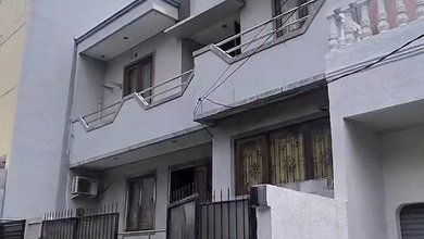 Dikontrakkan Rumah Murah di Tomang, Jakarta Barat, LT 135m²