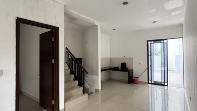 Rumah Elegan di Green Lake City, Jakarta Barat, 3 Kamar Tidur, LT 98m²