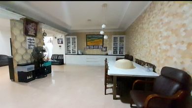 Hunian Mewah di Sunter, Jakarta Utara, 8 Kamar Tidur, LT 195m²
