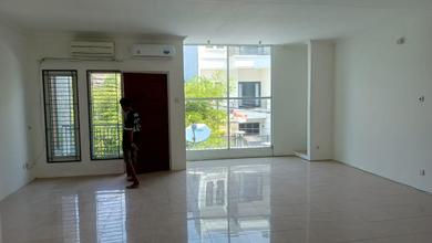 Rumah Sewaan Murah di Sunter, Jakarta Utara, 5 KT, Harga 95 Juta /tahun