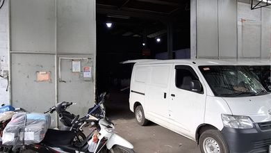 Termurah di Bawah NJOP Siap Huni, Gudang, 2 Lantai
