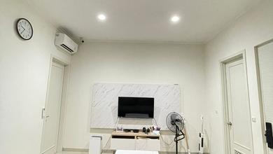 Rumah Dijual di Suvarna Sutera, Tangerang, LB 90m², Harga Terbaik!