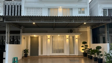 Rumah Prestisius di Kawasan Daan Mogot, Jakarta Barat, LB 120m², Harga 3,95 Miliar
