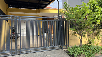 Hunian Elegan di Green Ville, Jakarta Barat, 5 Kamar Tidur, LT 225m²