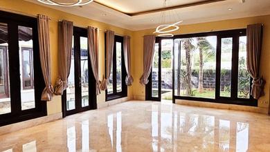 Rumah Siap Huni di Pantai Mutiara, Jakarta Utara, LT 650m², Harga 1,25 Miliar /tahun